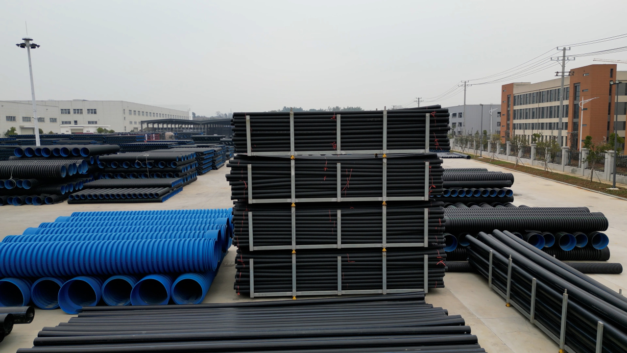 PE 拖拉管顶管施工气候影响应对：台风、暴雨、高温方案